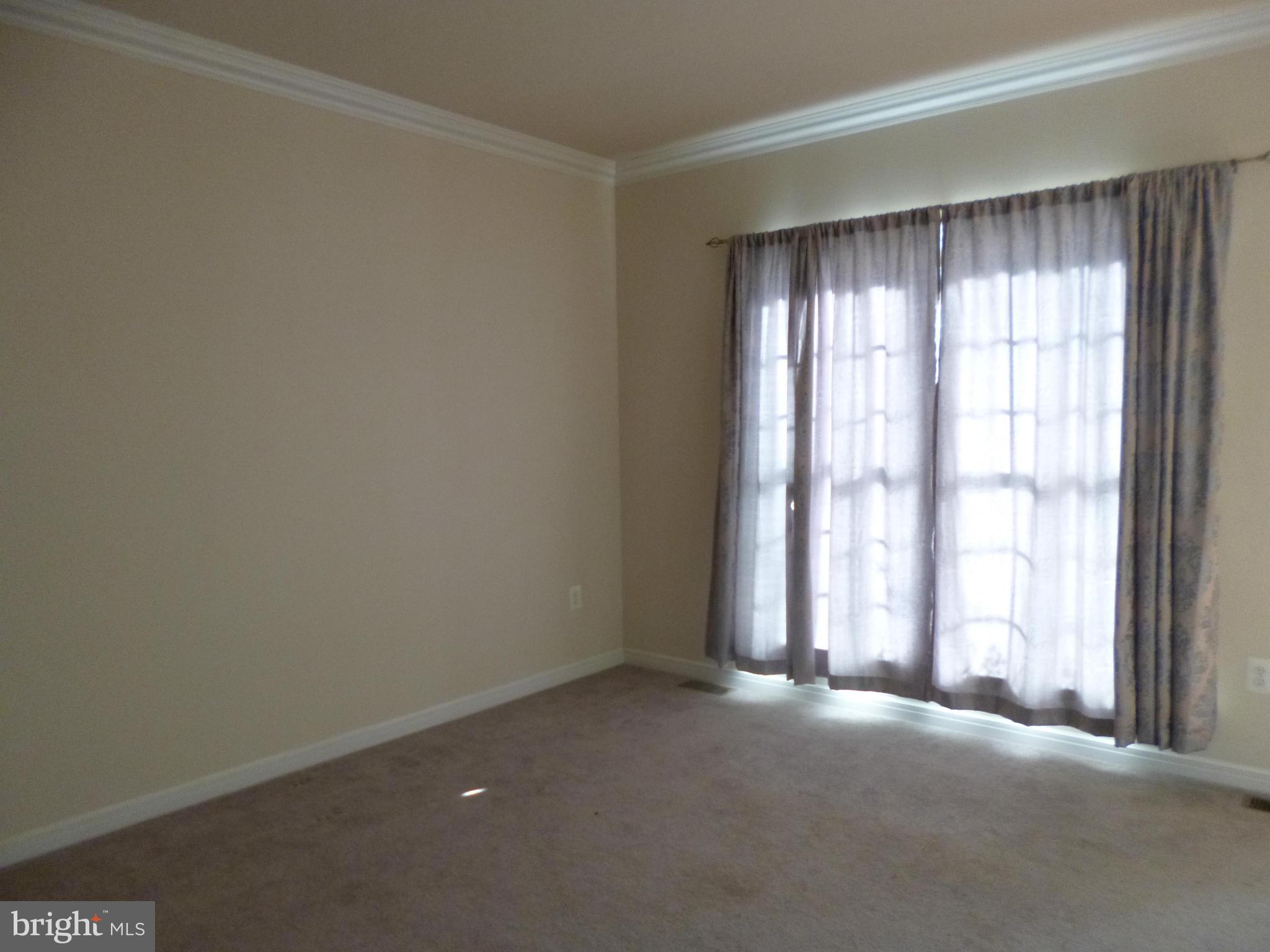 6753 St Pauls Road King George, VA 22485 - Photo 7 of 23 Living Room