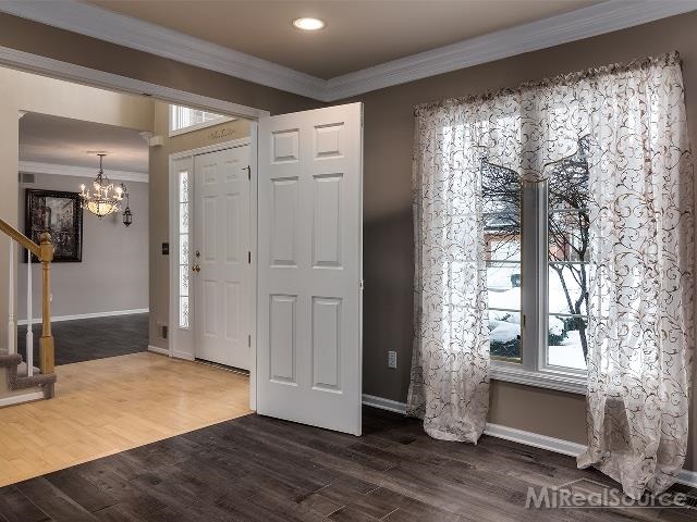 1948 South Shore Drive Rochester Hills, MI 48307 - Photo 10 of 20