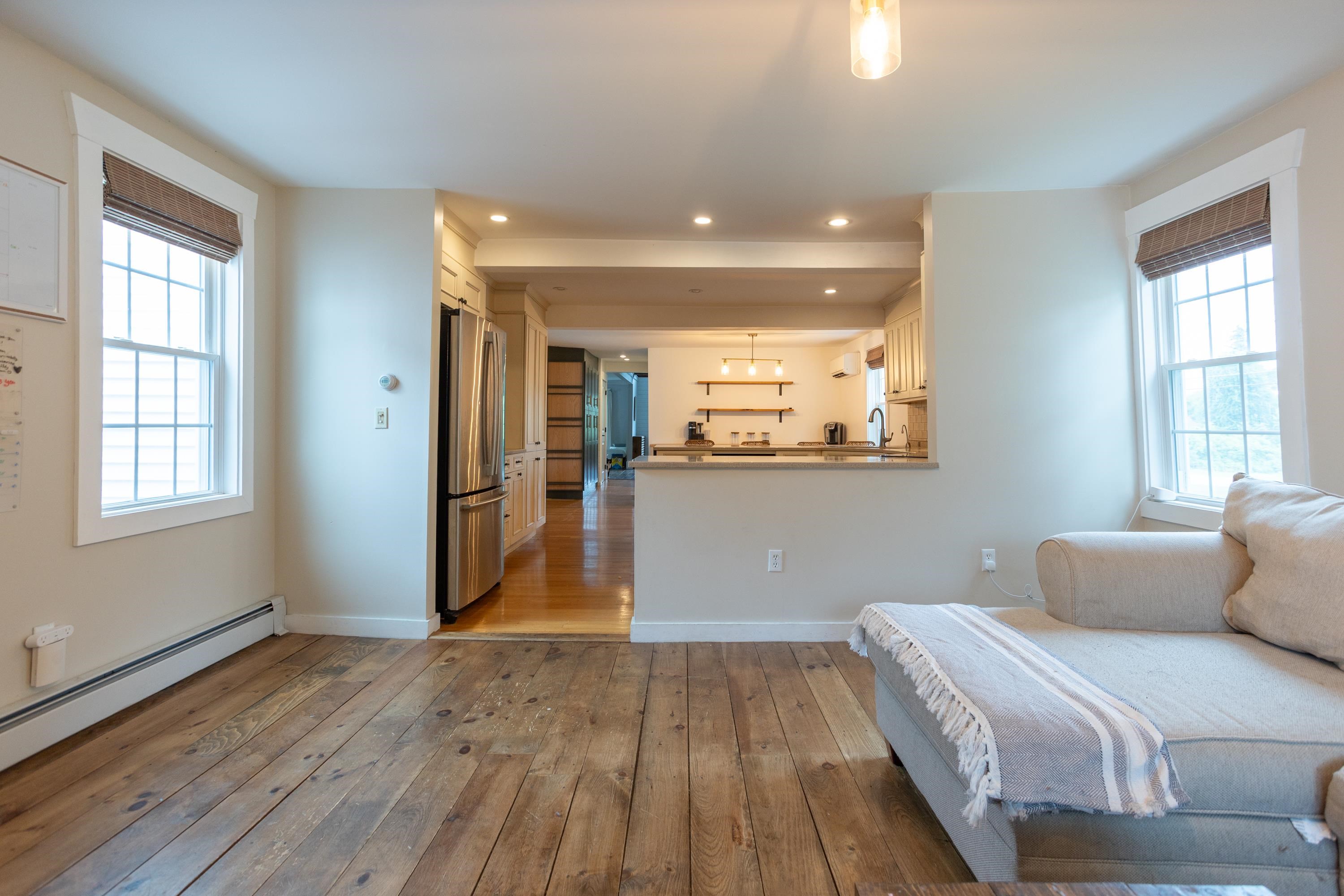 77 Broad Street Hollis, NH 03049 - Photo 15 of 47