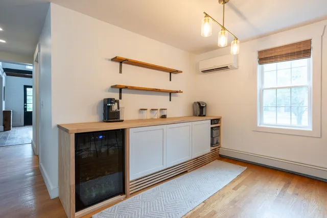 $1,000,000 | 77 Broad Street, Hollis, NH 03049