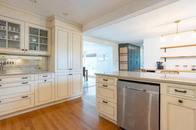 $1,000,000 | 77 Broad Street, Hollis, NH 03049