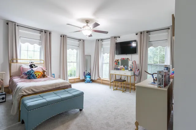 $1,000,000 | 77 Broad Street, Hollis, NH 03049