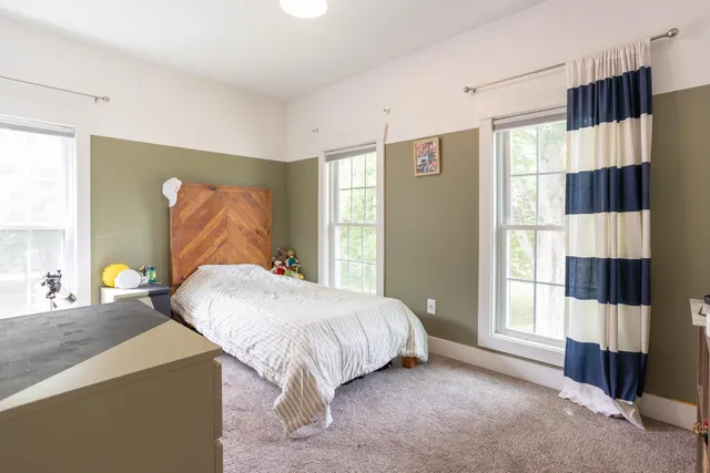 $1,000,000 | 77 Broad Street, Hollis, NH 03049