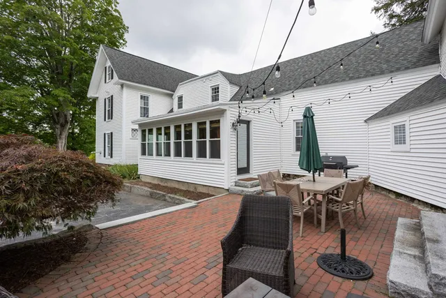 $1,000,000 | 77 Broad Street, Hollis, NH 03049