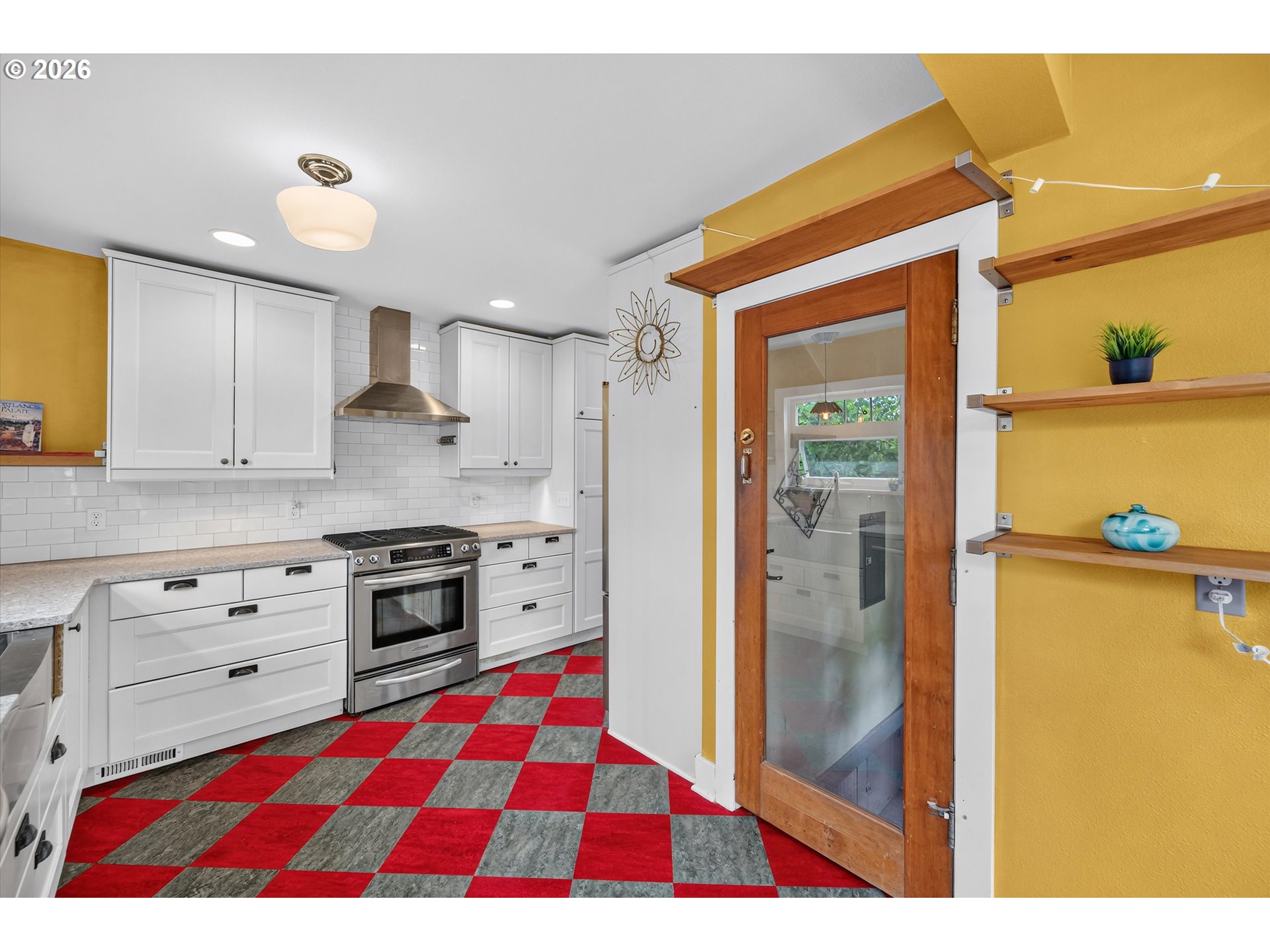 7430 Southwest 76th Avenue Portland, OR 97223 - Photo 14 of 47