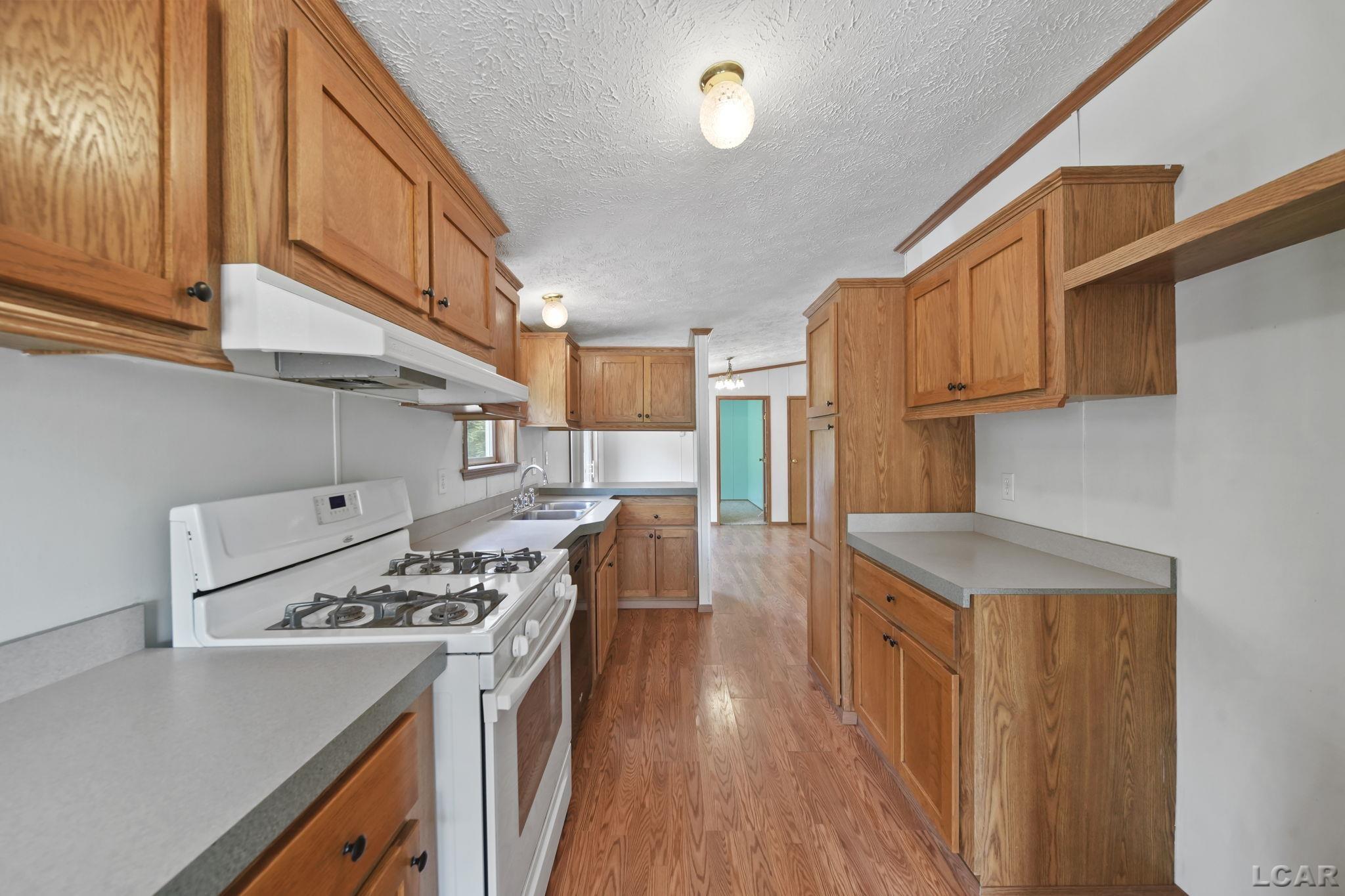 12275 Shepherd Road Onsted, MI 49265 - Photo 14 of 54 50177823-27cf10e5-bb1e-43f6-86f1-d592c74c0bdc.JPG