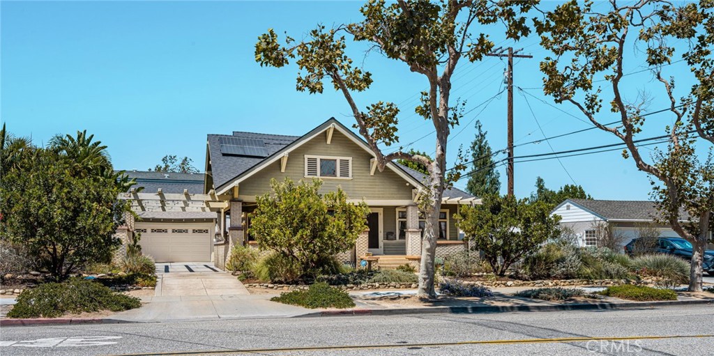 323 East Bixby Road Long Beach, CA 90807 - Photo 2 of 54 Gallery Image 2