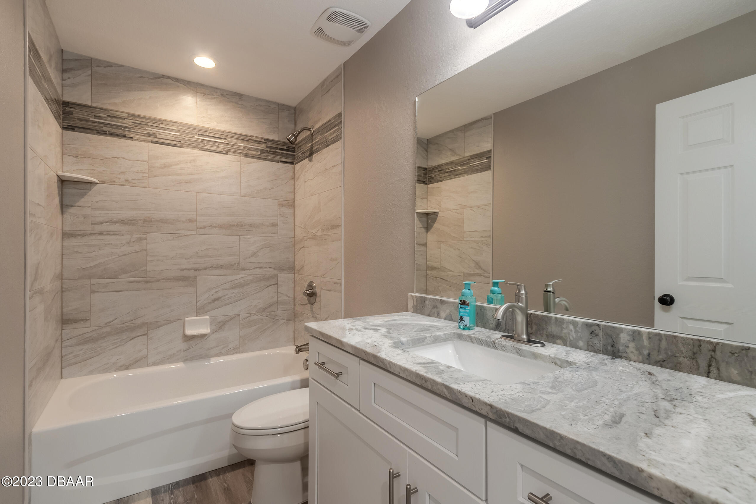 2825 Unity Tree Drive Edgewater, FL 32141 - Photo 17 of 36 2825-17