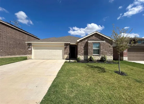 $317,900 | 4644 Benham Drive, Crowley, TX 76036