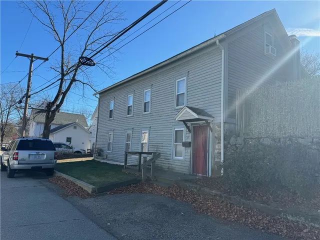 $399,900 | 10 Stone Street, Coventry, RI 02816