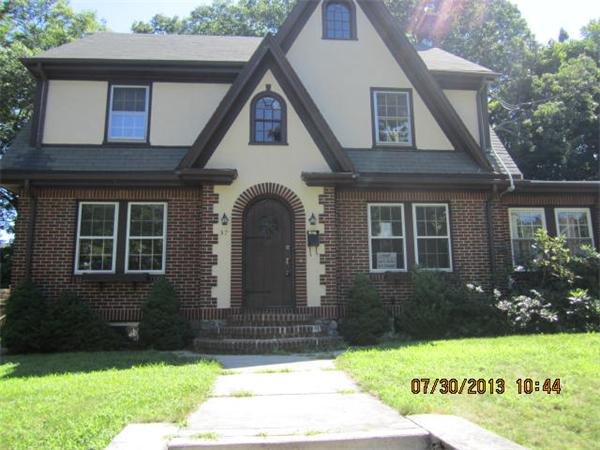 37 Longfellow Road Melrose, MA 02176 - Photo 1 of 29 Gallery Image 1