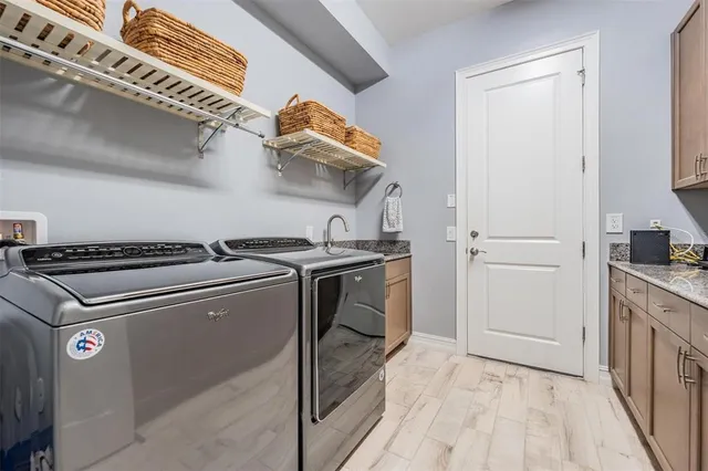 $1,250,000 | 28700 Corbara Place, Wesley Chapel, FL 33543