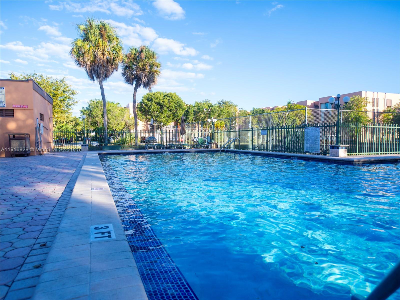 9400 West Flagler Street, Unit 313 Miami, FL 33174 - Photo 33 of 35 a view of a yard