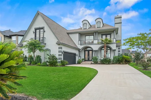 $899,999 | 10812 Bourbon Street, Willis, TX 77318