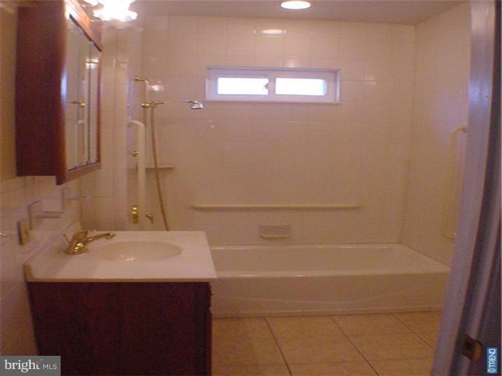2222 Edgely Road Levittown, PA 19057 - Photo 11 of 21 Bathroom
