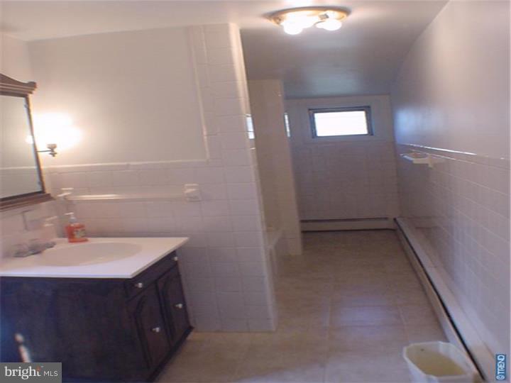2222 Edgely Road Levittown, PA 19057 - Photo 14 of 21 Bathroom