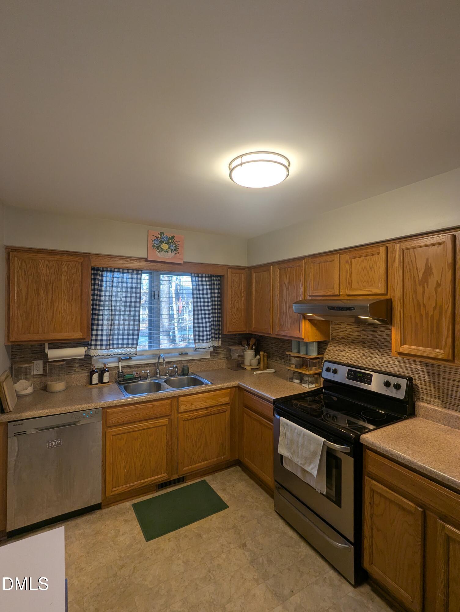 5513 Kaplan Drive Raleigh, NC 27606 - Photo 25 of 52