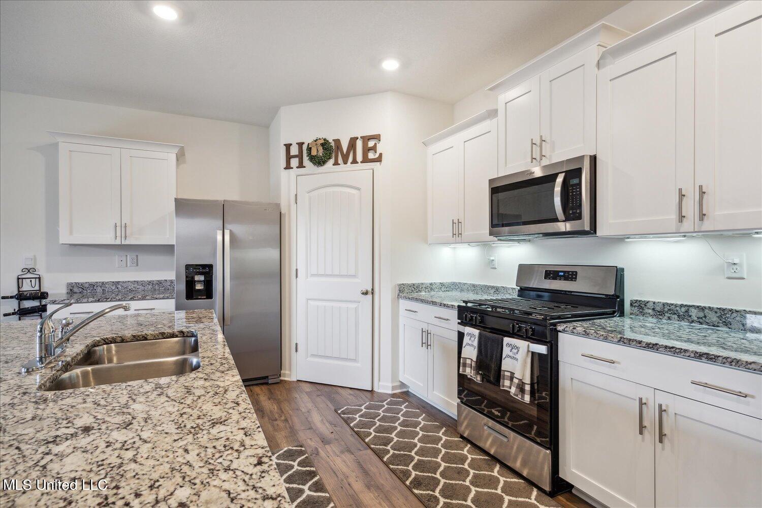 8833 Ruth Ann Cove Southaven, MS 38671 - Photo 7 of 28 09-09-1591848w-8833 Ruth Ann Cv