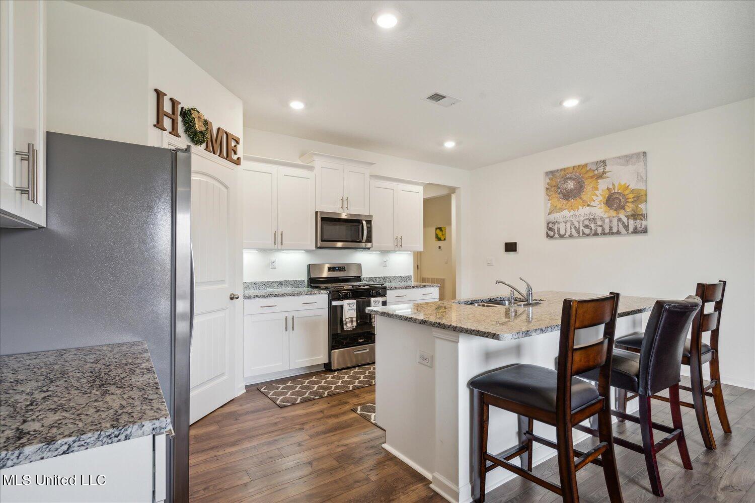 8833 Ruth Ann Cove Southaven, MS 38671 - Photo 8 of 28 10-10-1591848w-8833 Ruth Ann Cv