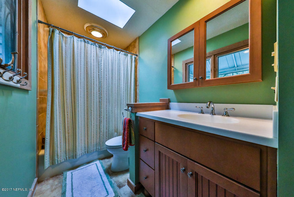 1638 Mandarin Manor Road Jacksonville, FL 32223 - Photo 34 of 53 Guest Bath