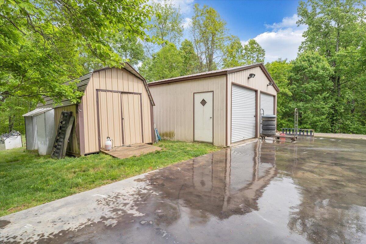 6919 Conner Road Northeast Copper Hill, VA 24079 - Photo 38 of 71 38-MIB03638