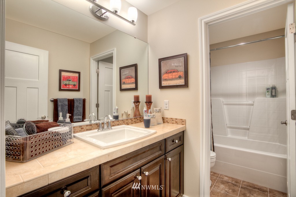 18024 46th Drive Southeast, Unit 24 Bothell, WA 98012 - Photo 23 of 25 Gallery Image 23