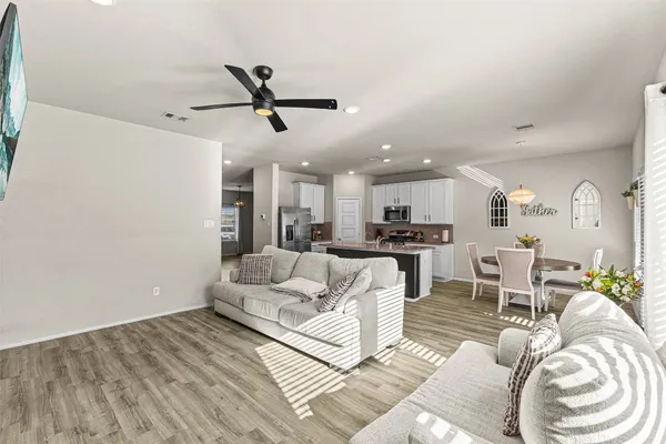 $2,550 | 6807 Verbena Blossom Trail, Katy, TX 77449