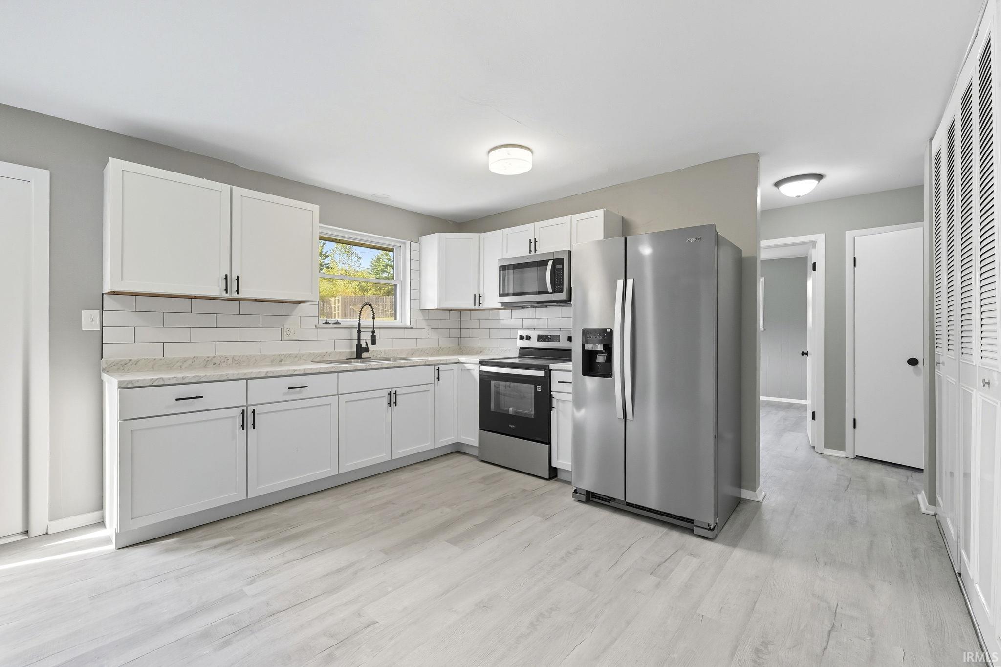 2228 Gump Road East Fort Wayne, IN 46845 - Photo 8 of 29