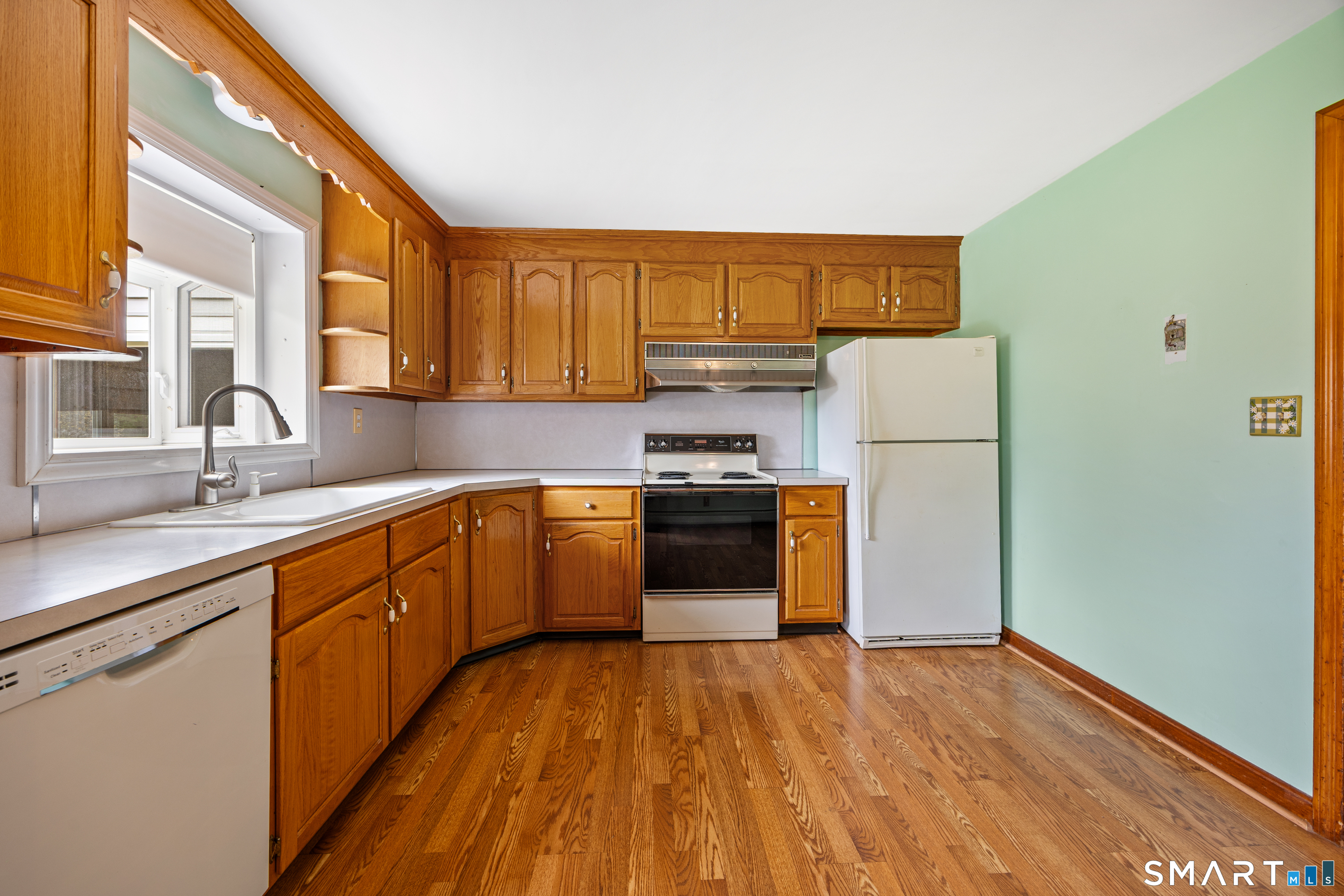 245 East Plymouth Road Plymouth, CT 06786 - Photo 5 of 40
