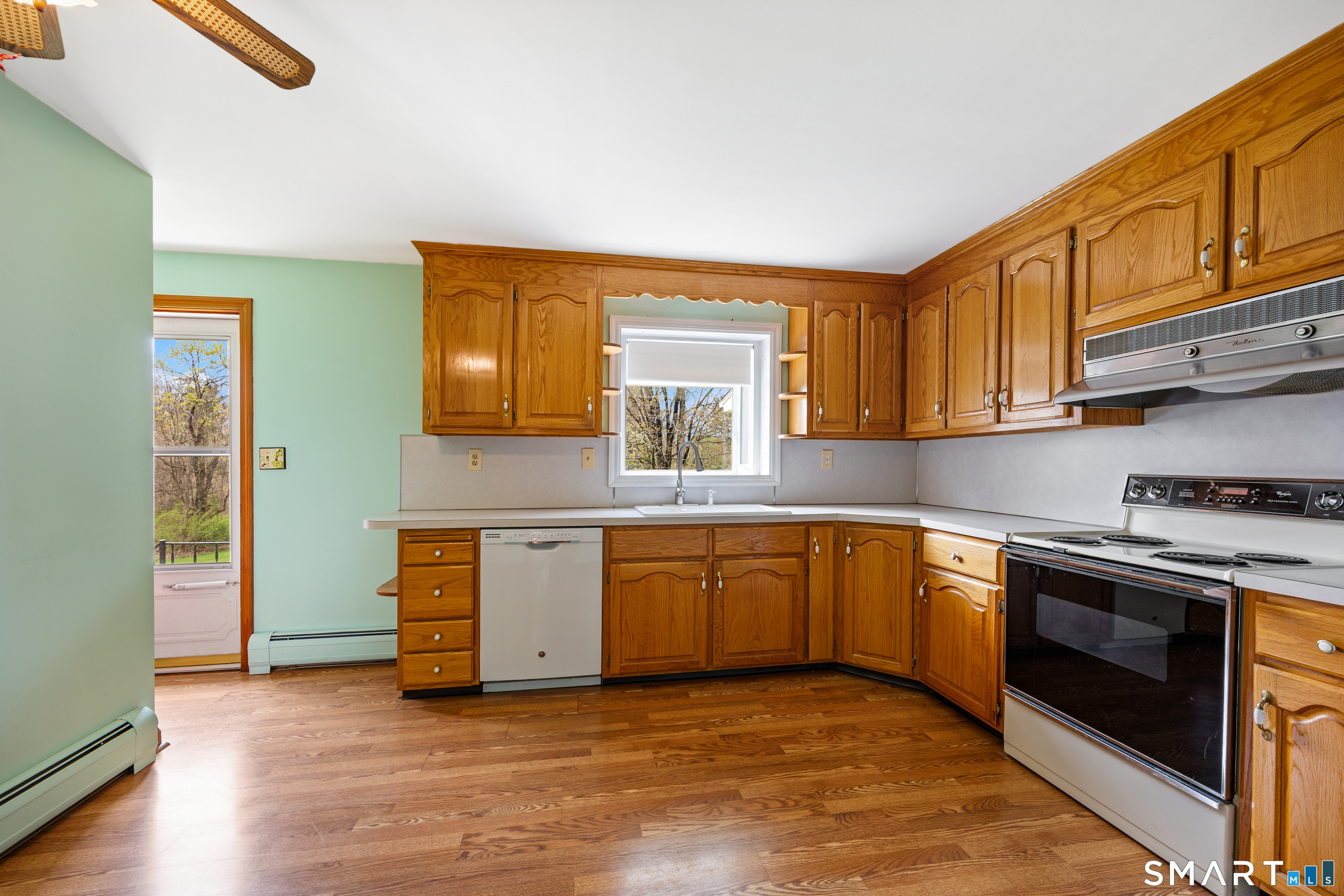 245 East Plymouth Road Plymouth, CT 06786 - Photo 8 of 40