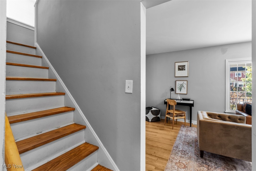 3833 Montevista Road Cleveland, OH 44121 - Photo 13 of 44