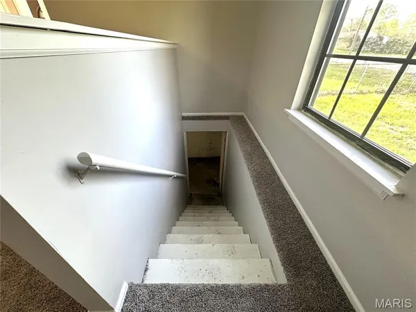 $1,200 | 10063 Northgate Drive, Riverview, MO 63137