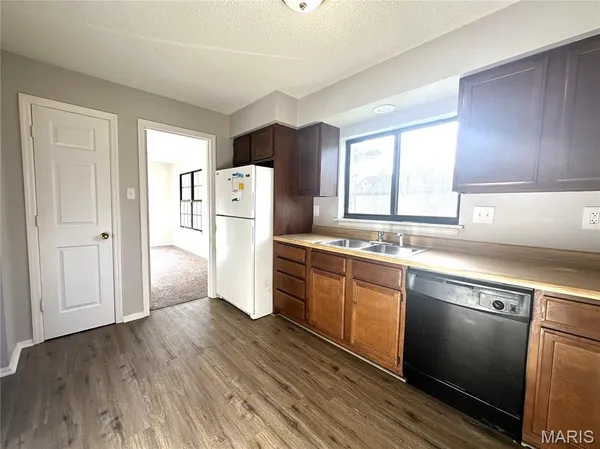 $1,200 | 10063 Northgate Drive, Riverview, MO 63137