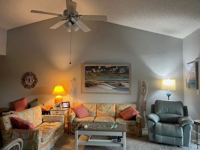 $2,800 | 5745 Pelican Pointe Drive, Unit 4, Sebastian, FL 32958