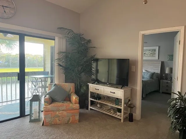 $2,800 | 5745 Pelican Pointe Drive, Unit 4, Sebastian, FL 32958