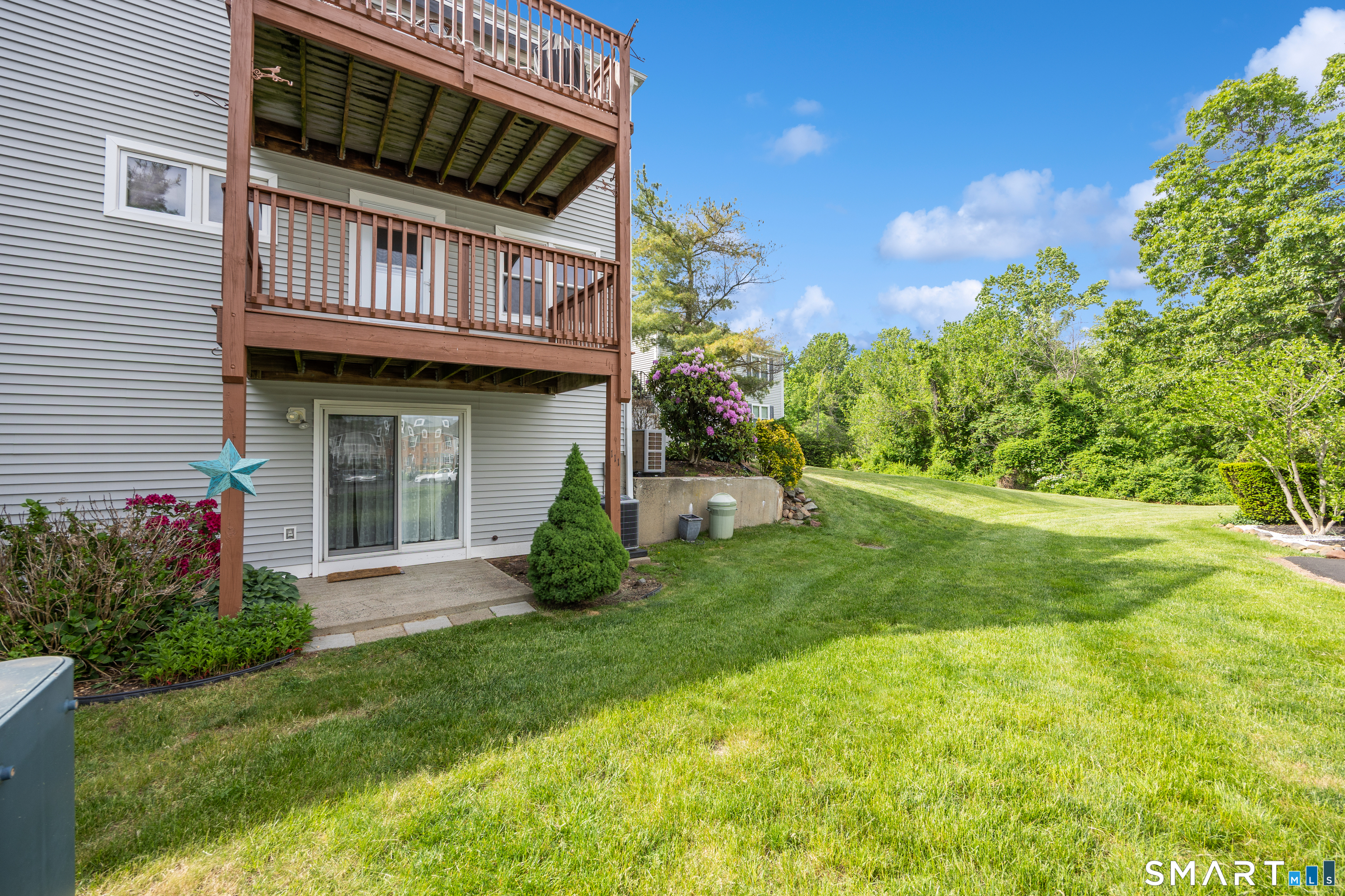 111 Strathmore Lane, Unit 111 Wallingford, CT 06492 - Photo 29 of 32