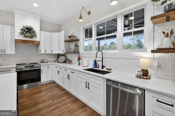 $499,900 | 569 Liberty Road, Hortense, GA 31543