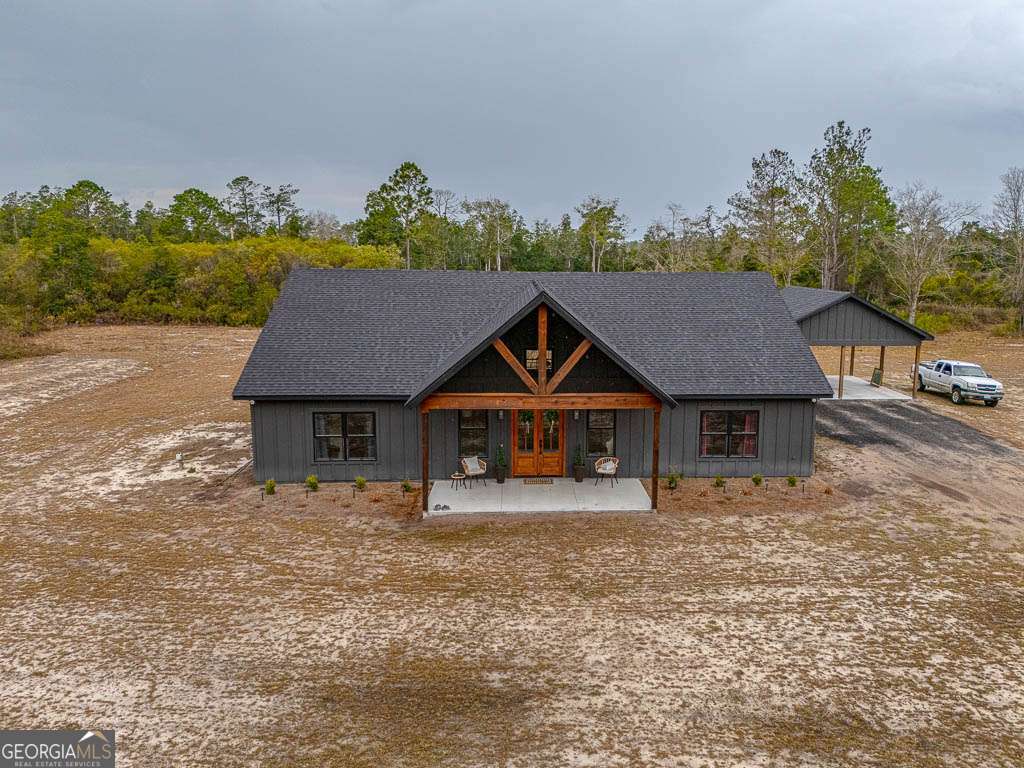 569 Liberty Road Hortense, GA 31543 - Photo 2 of 40