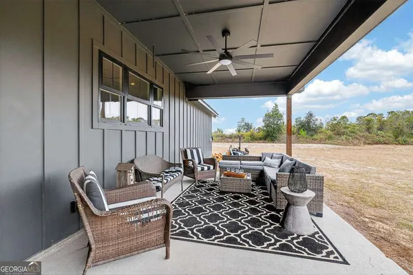 $499,900 | 569 Liberty Road, Hortense, GA 31543