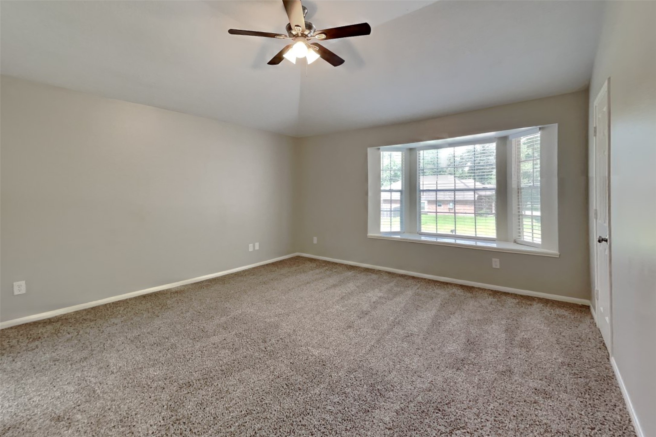 814 Gunnison Magnolia, TX 77354 - Photo 7 of 22