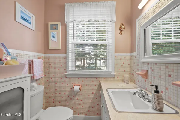 $329,900 | 53 Newell Street, Pittsfield, MA 01201