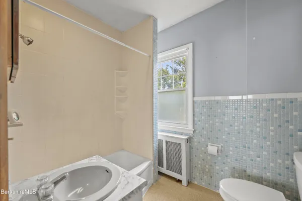 $329,900 | 53 Newell Street, Pittsfield, MA 01201
