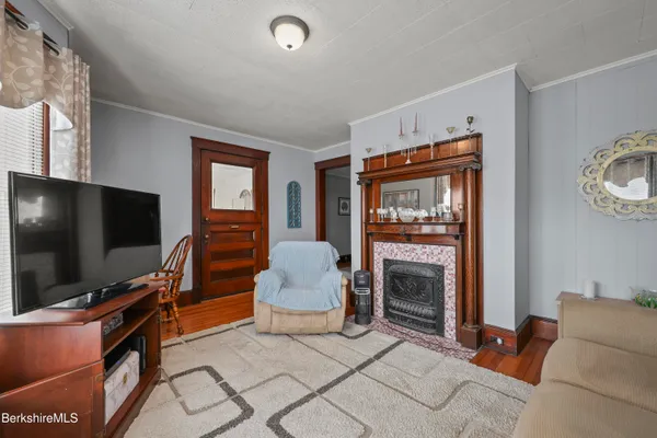 $329,900 | 53 Newell Street, Pittsfield, MA 01201
