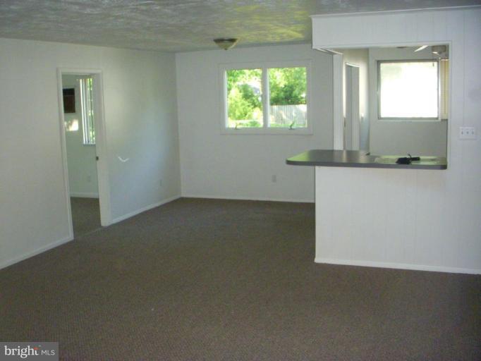 7861 West Riverside Drive Pasadena, MD 21122 - Photo 3 of 10 Dining Room