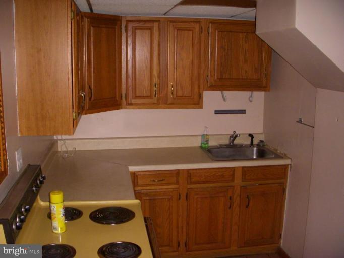 7861 West Riverside Drive Pasadena, MD 21122 - Photo 9 of 10 Kitchen #2
