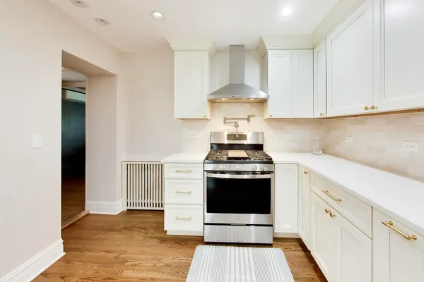 $775,000 | 10041 South Hoyne Avenue, Chicago, IL 60643