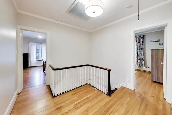 $775,000 | 10041 South Hoyne Avenue, Chicago, IL 60643