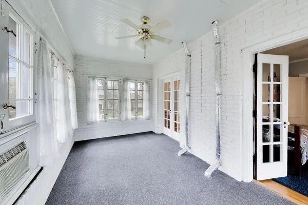 $775,000 | 10041 South Hoyne Avenue, Chicago, IL 60643