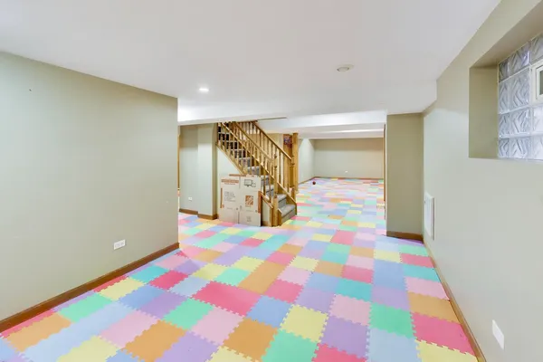 $775,000 | 10041 South Hoyne Avenue, Chicago, IL 60643