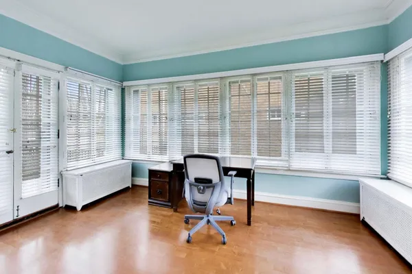 $775,000 | 10041 South Hoyne Avenue, Chicago, IL 60643
